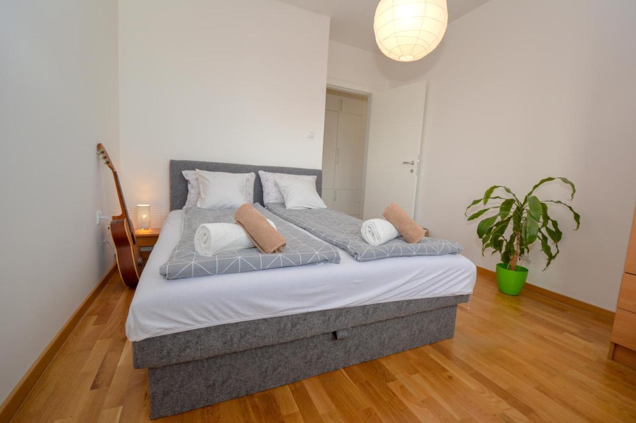 Shine24 - Spacious And Bright Apartment - New Novi Sad Exterior foto