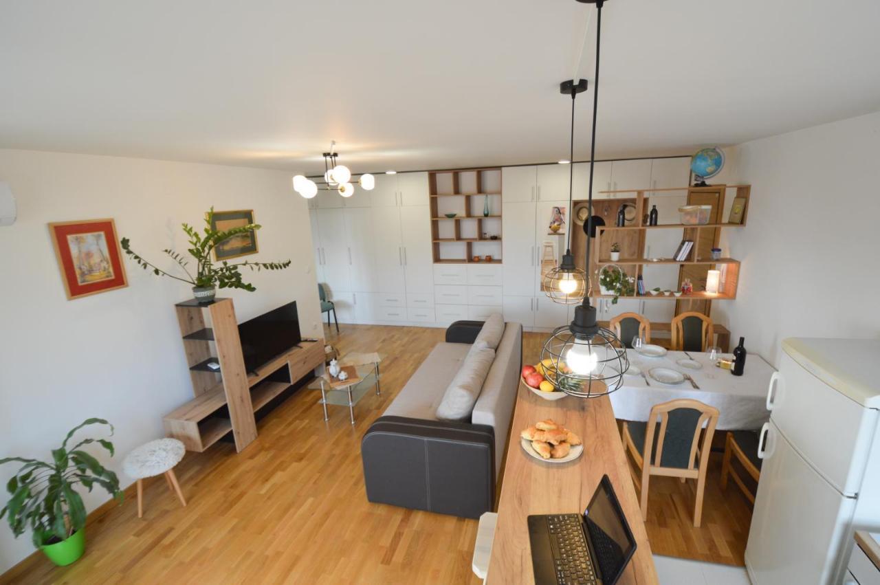 Shine24 - Spacious And Bright Apartment - New Novi Sad Exterior foto